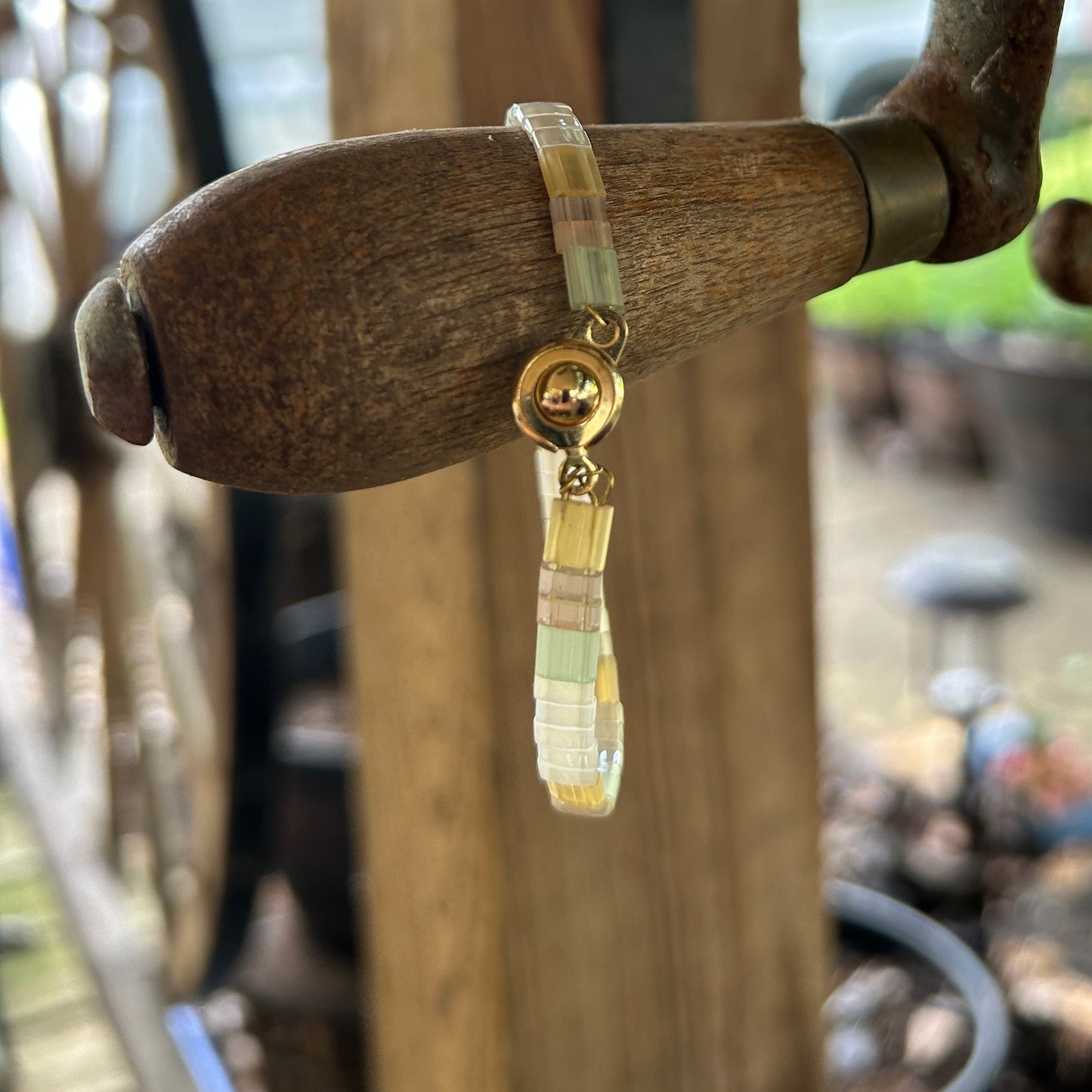 White & Clear- Clasp