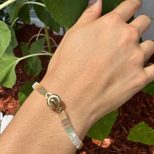 White & Clear- Clasp